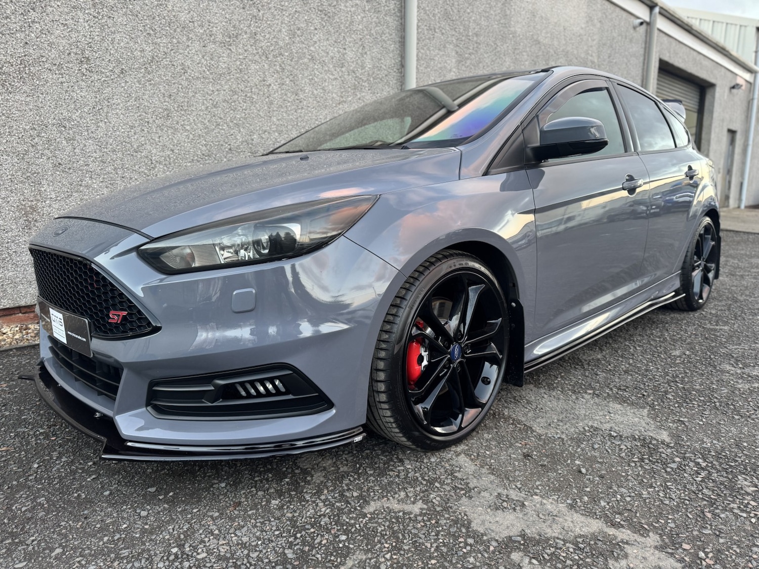 Used Ford Focus 2015 for sale - 76837104: Photo 1