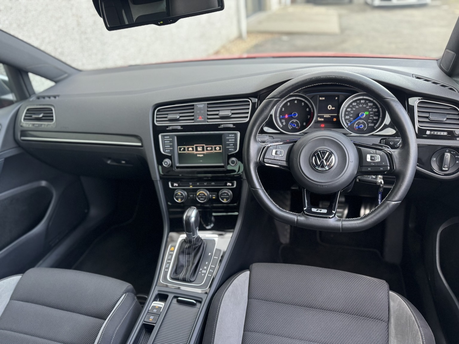 Used Volkswagen Golf 2015 for sale - 77584556: Photo 76
