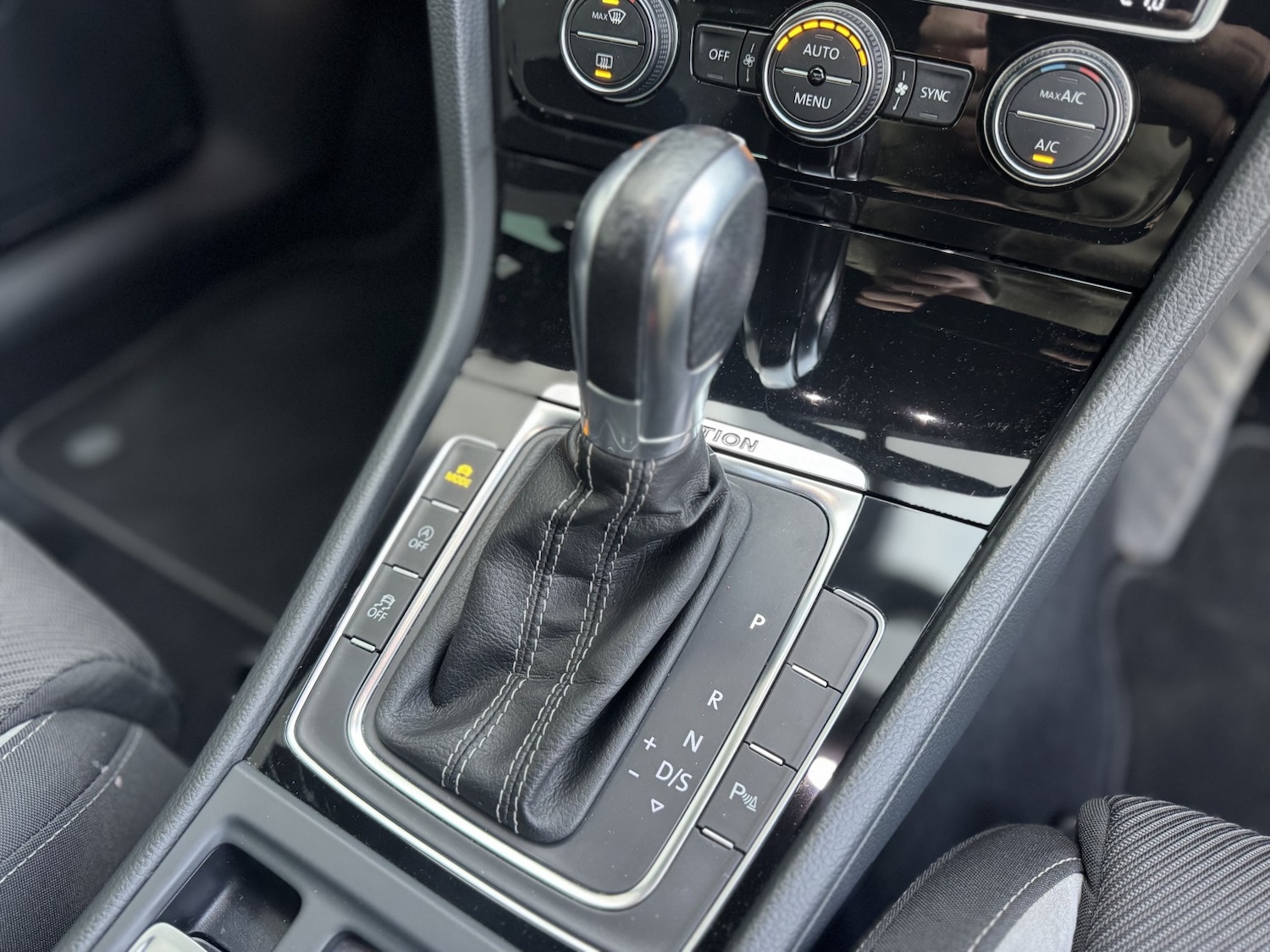 Used Volkswagen Golf 2015 for sale - 77584556: Photo 92