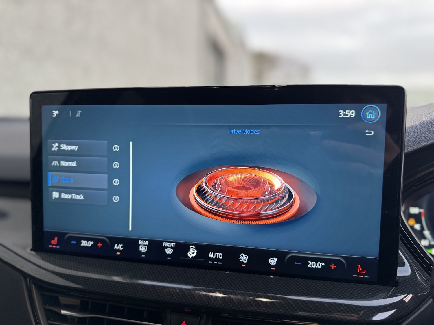 Used Ford Focus 2023 for sale - 76611373: Photo 18