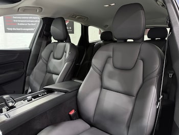 Used Volvo XC60 2023 for sale - 78608050: Photo