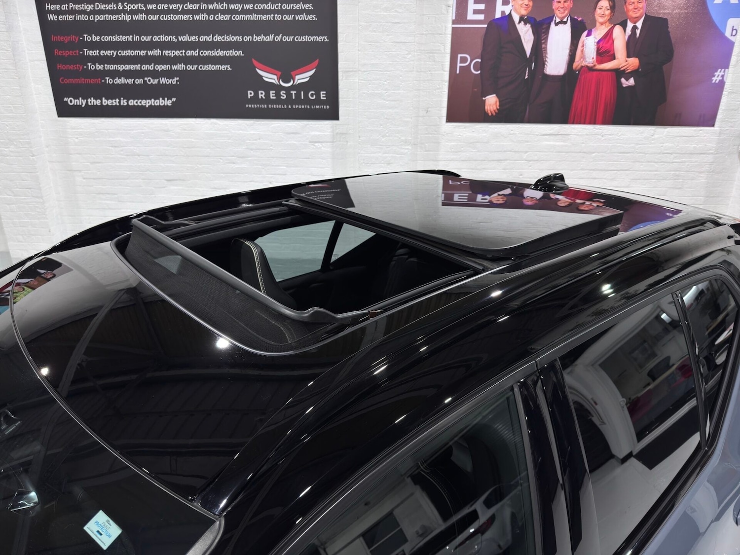 Used Volvo XC40 2021 for sale - 76853922: Photo 2