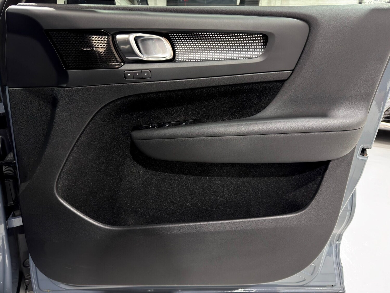 Used Volvo XC40 2021 for sale - 76853922: Photo 21