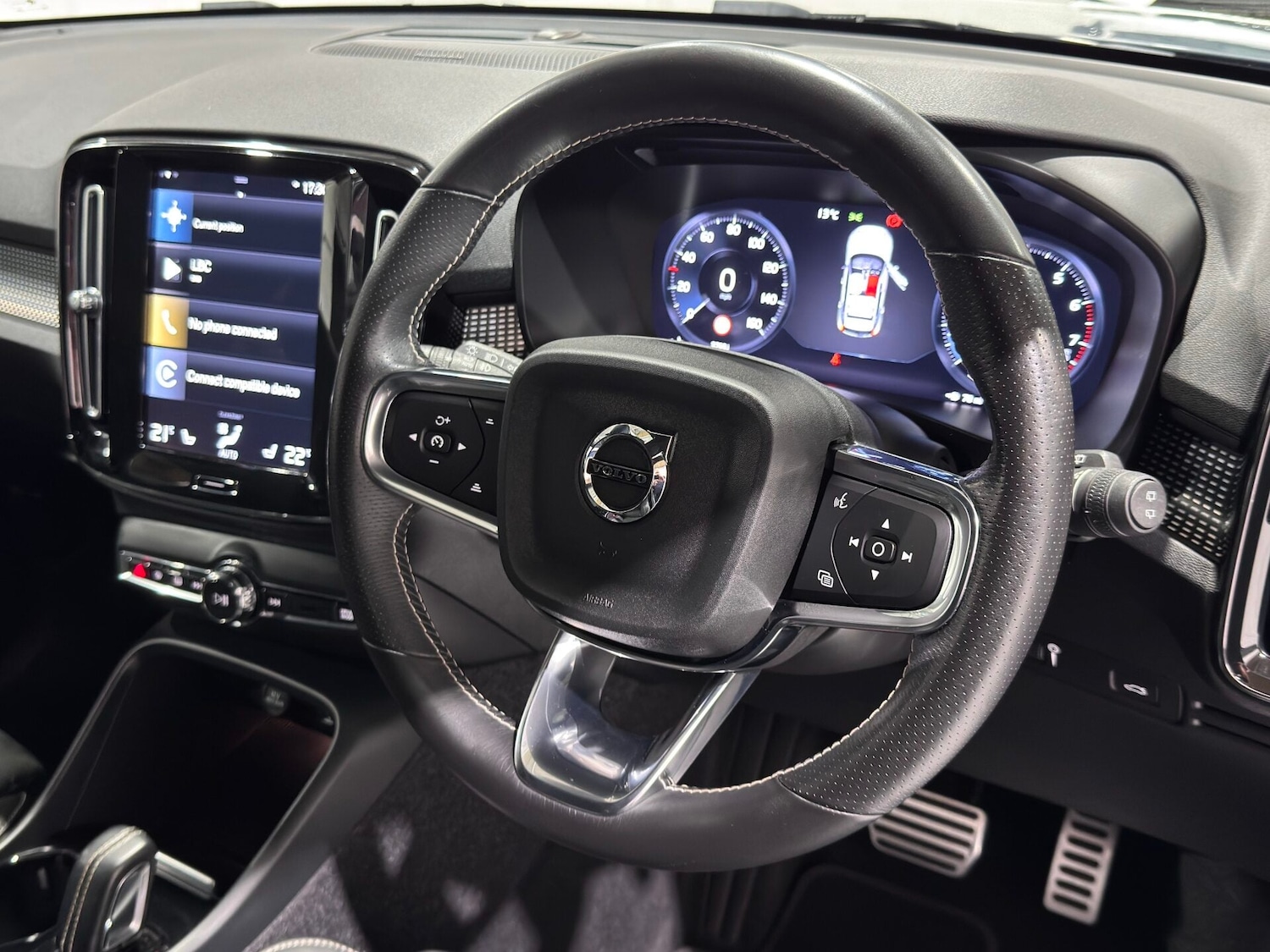 Used Volvo XC40 2021 for sale - 76853922: Photo 24