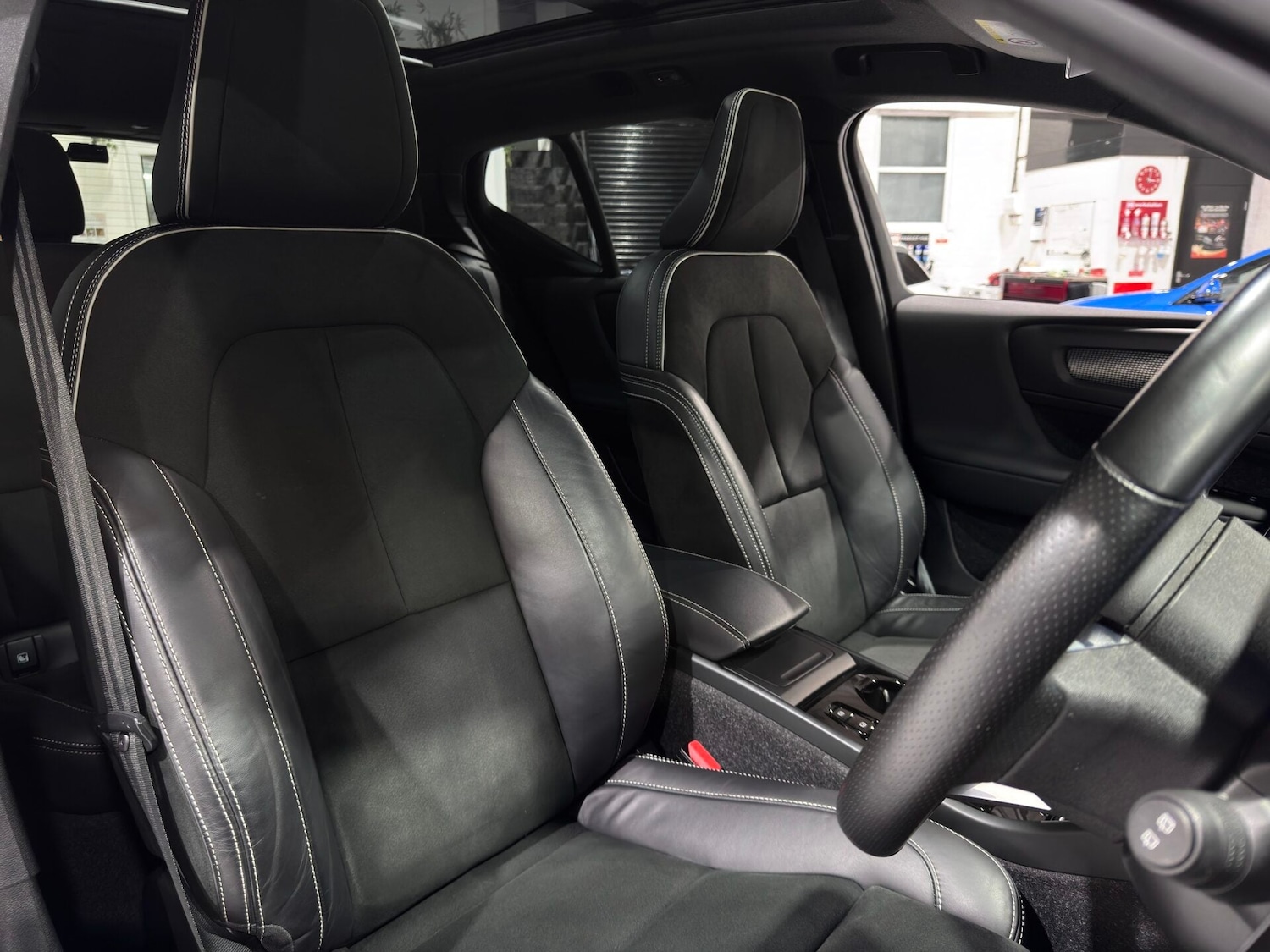 Used Volvo XC40 2021 for sale - 76853922: Photo 31