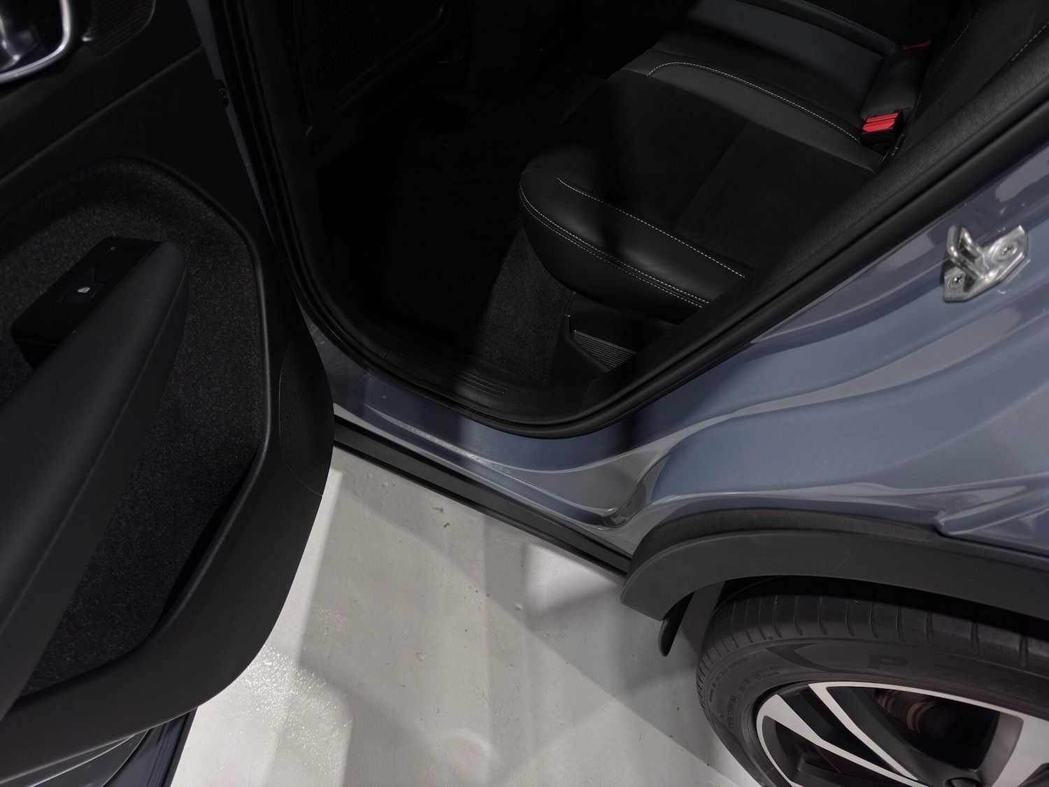 Used Volvo XC40 2021 for sale - 76853922: Photo 38