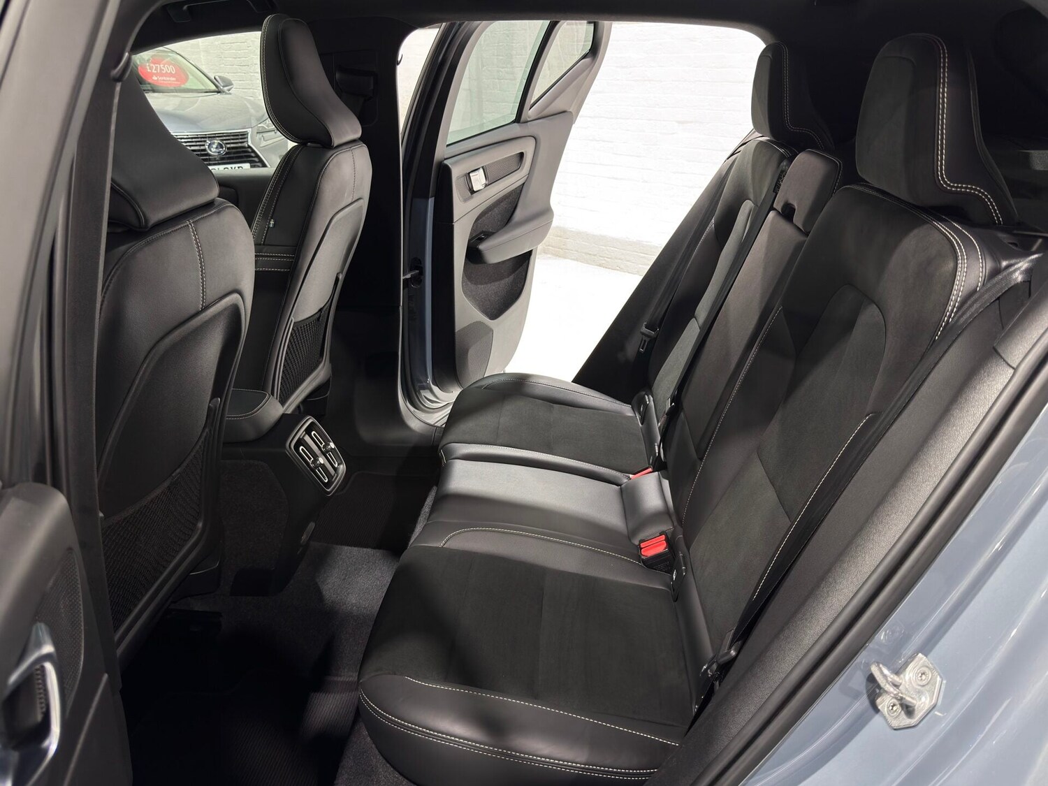 Used Volvo XC40 2021 for sale - 76853922: Photo 40