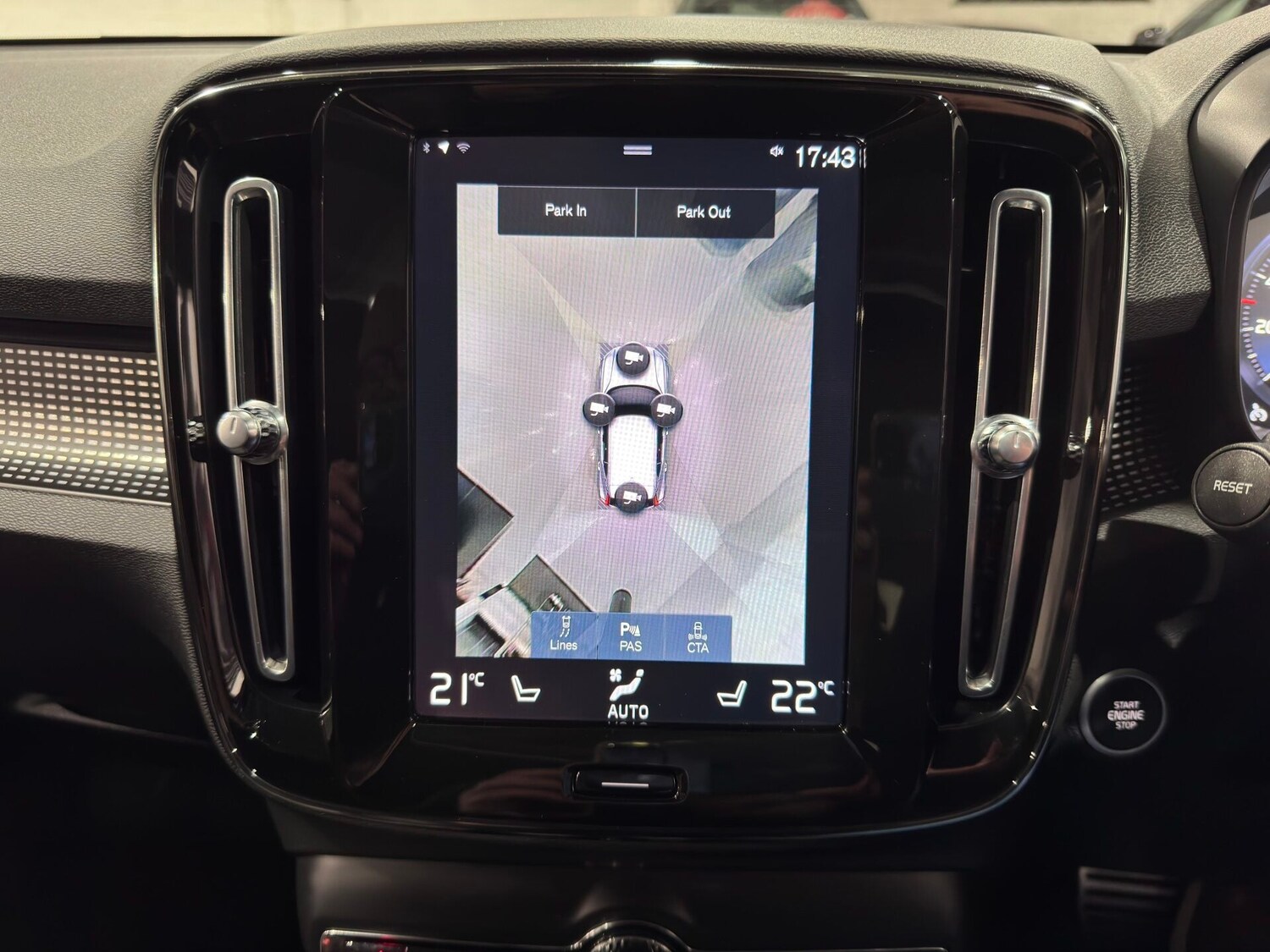 Used Volvo XC40 2021 for sale - 76853922: Photo 58