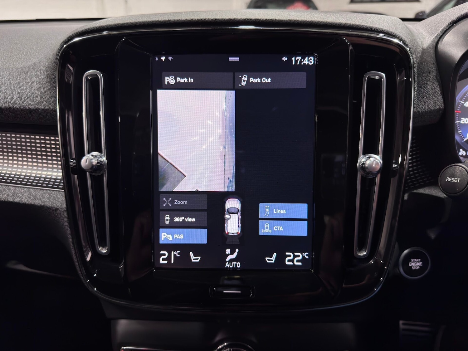 Used Volvo XC40 2021 for sale - 76853922: Photo 59