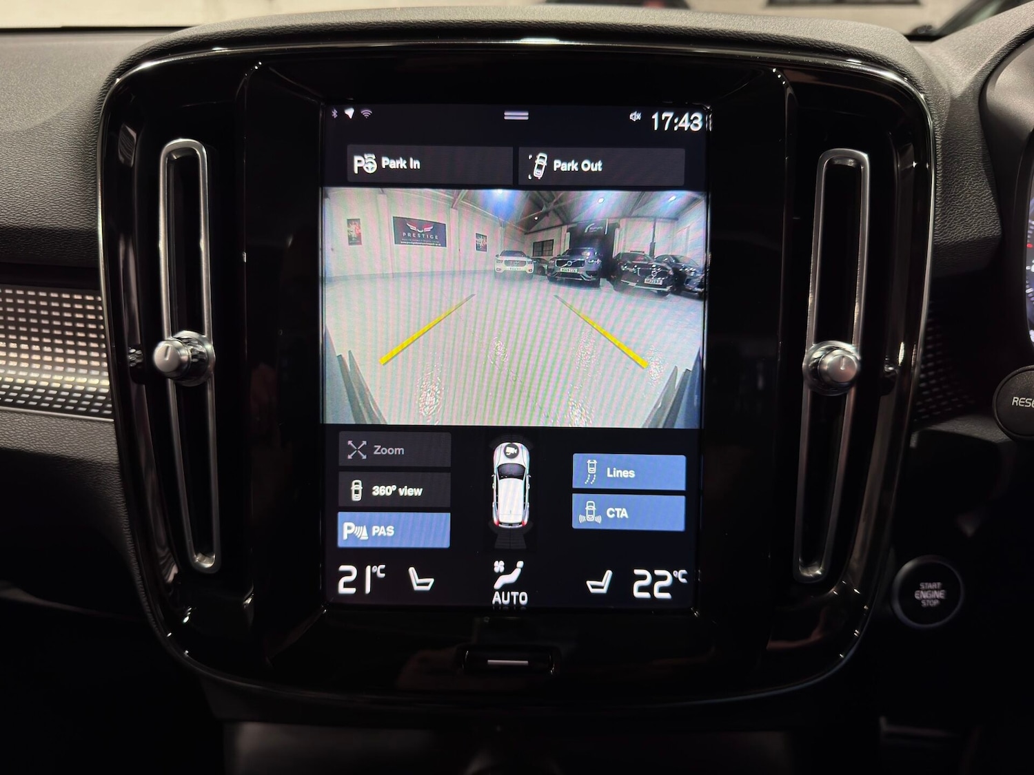 Used Volvo XC40 2021 for sale - 76853922: Photo 60