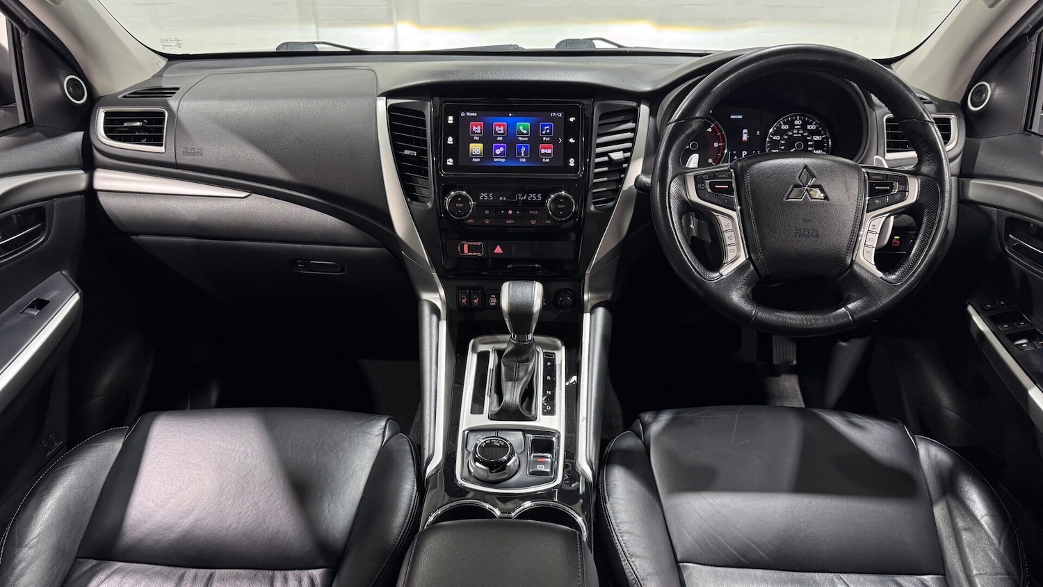 Used Mitsubishi Shogun Sport 2021 for sale - 76615690: Photo 2