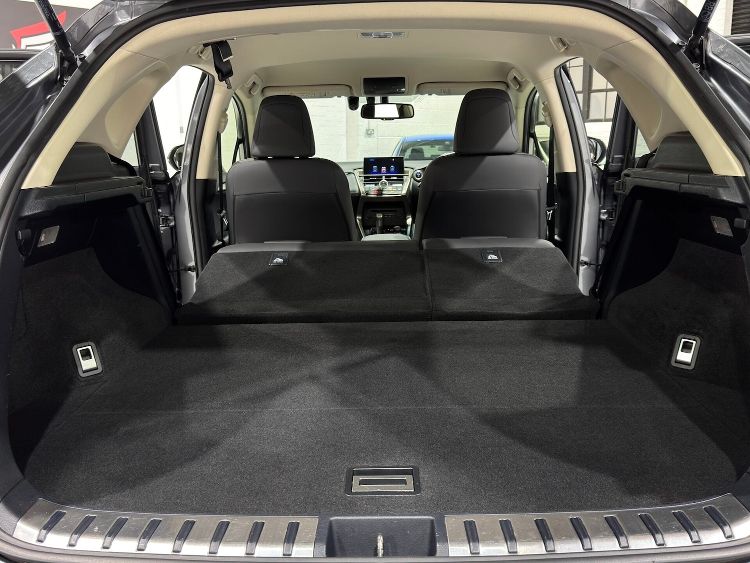 Used Lexus NX 2017 for sale - 76982652: Photo 26