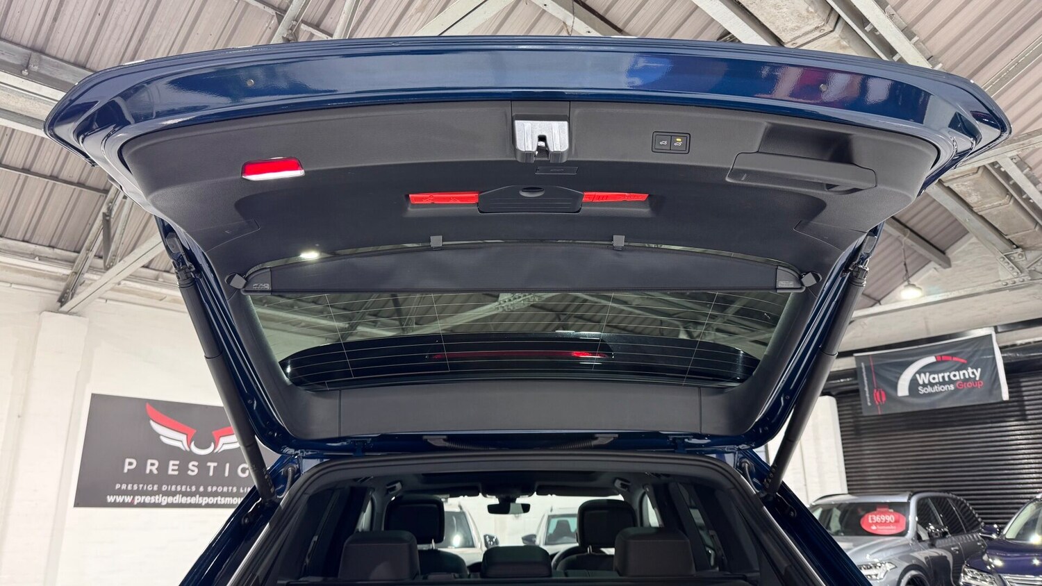 Used Volkswagen Touareg 2022 for sale - 76615696: Photo 23