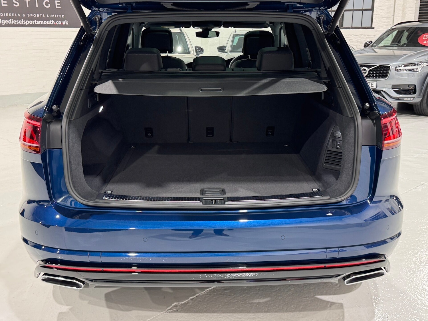 Used Volkswagen Touareg 2022 for sale - 76615696: Photo 24