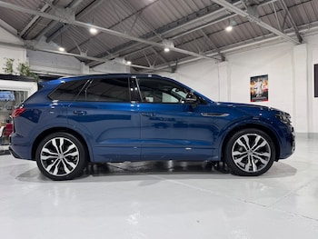Used Volkswagen Touareg 2022 for sale - 76615696: Photo