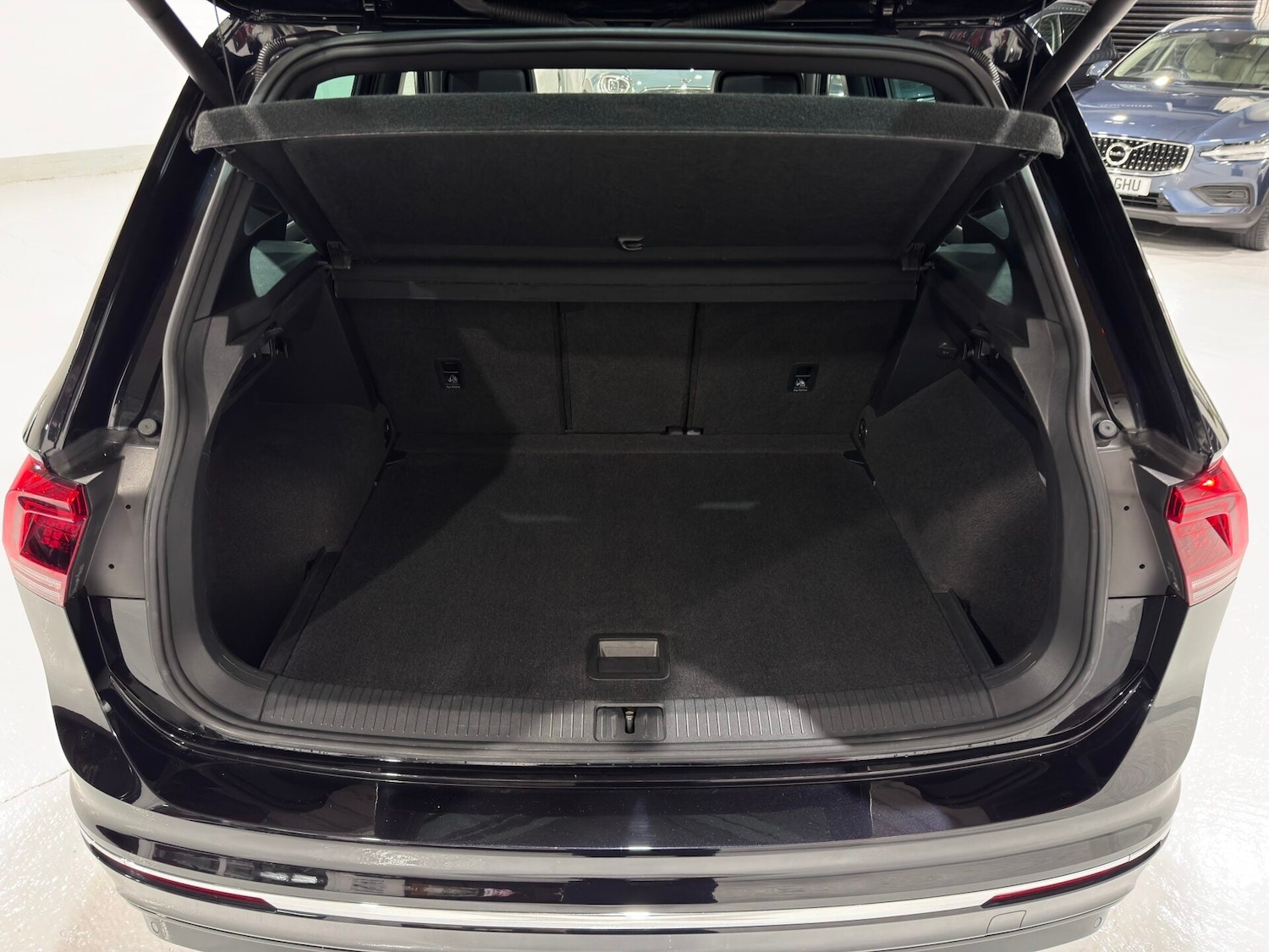 Used Volkswagen Tiguan 2019 for sale - 77240739: Photo 15