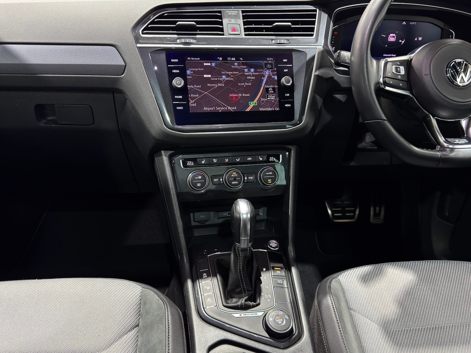 Used Volkswagen Tiguan 2019 for sale - 77240739: Photo 23