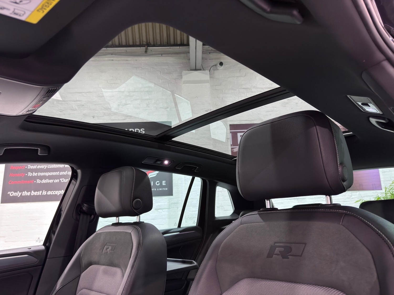 Used Volkswagen Tiguan 2019 for sale - 77240739: Photo 24