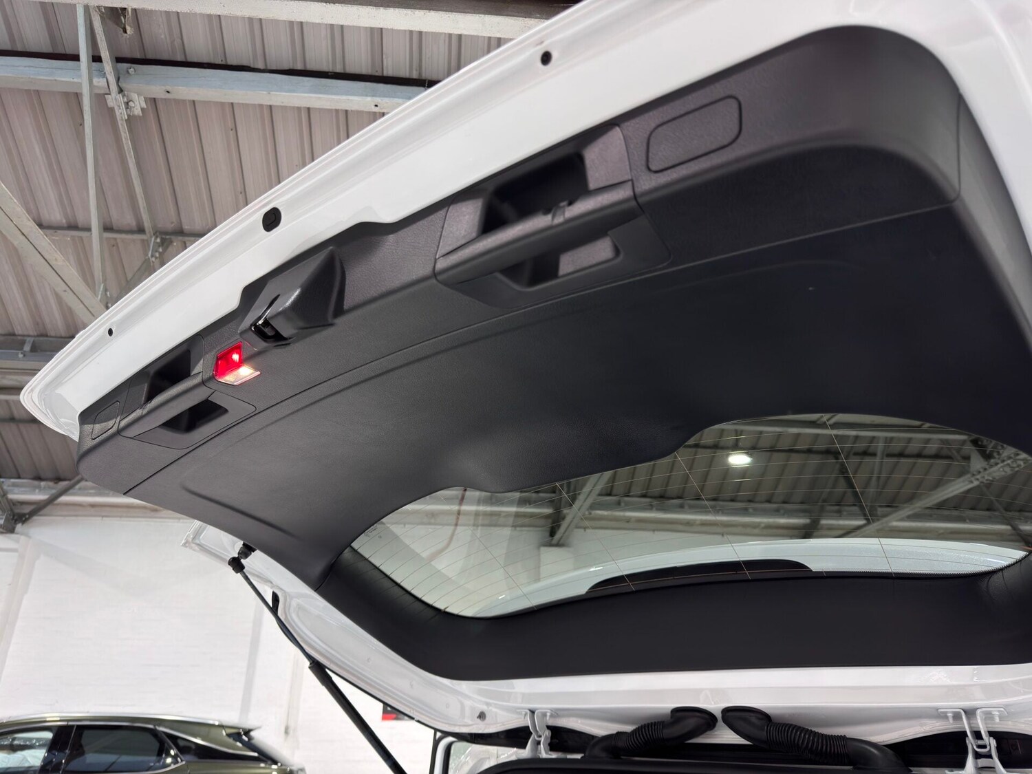 Used Mercedes-Benz GLB 2022 for sale - 77368097: Photo 17