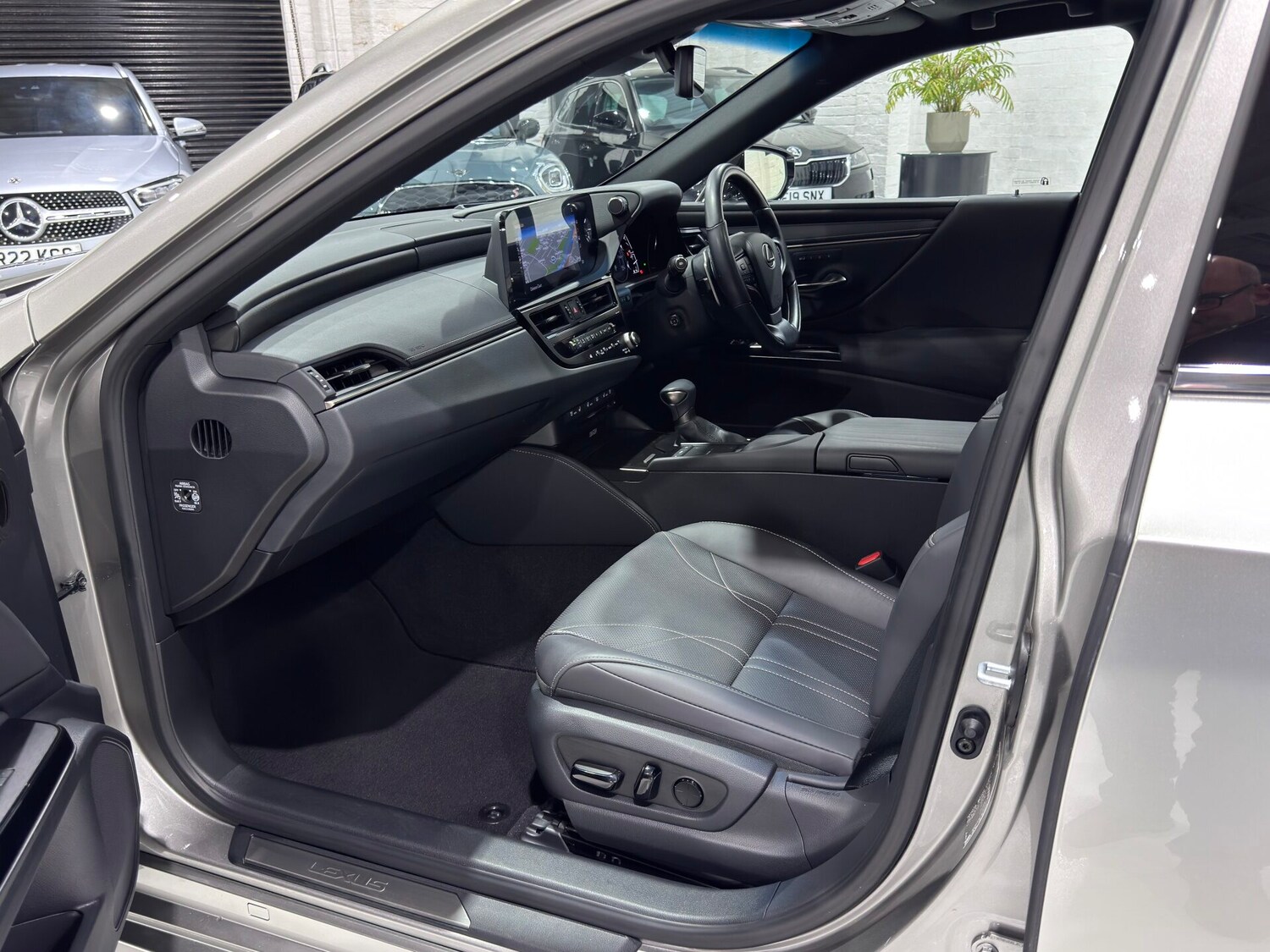 Used Lexus ES 2022 for sale - 77391794: Photo 10