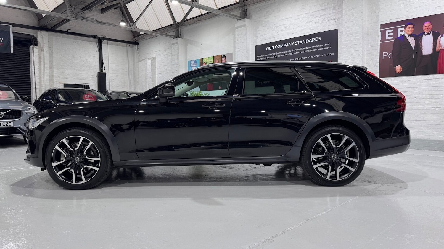 Used Volvo V90 2023 for sale - 76615689: Photo 16