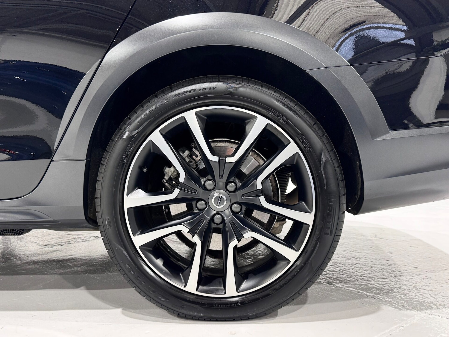 Used Volvo V90 2023 for sale - 76615689: Photo 19