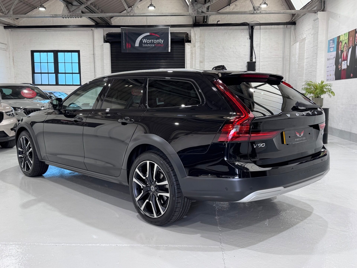 Used Volvo V90 2023 for sale - 76615689: Photo 36