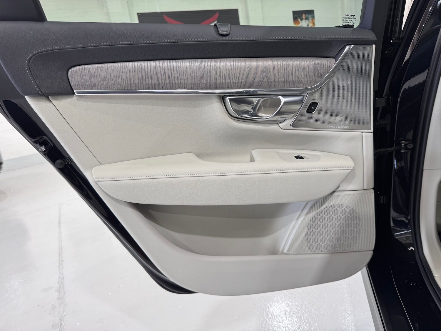 Used Volvo V90 2023 for sale - 76615689: Photo 51