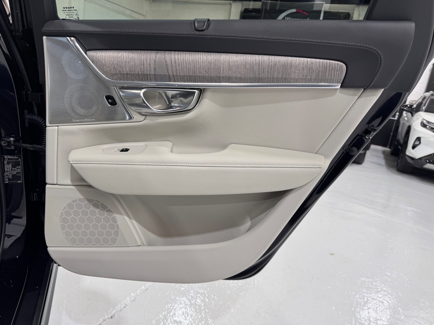 Used Volvo V90 2023 for sale - 76615689: Photo 61