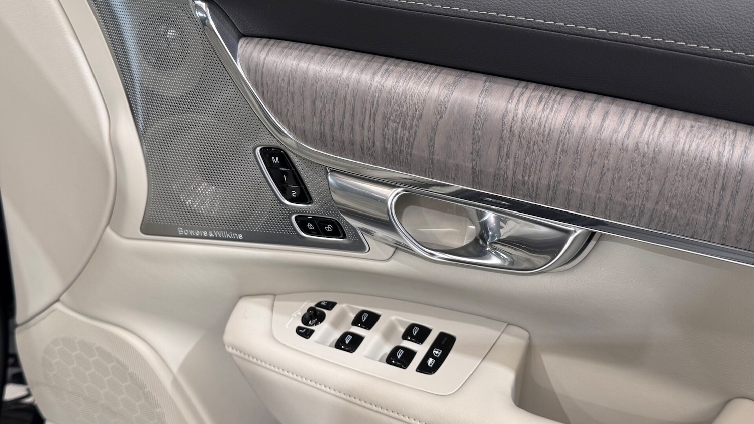 Used Volvo V90 2023 for sale - 76615689: Photo 68