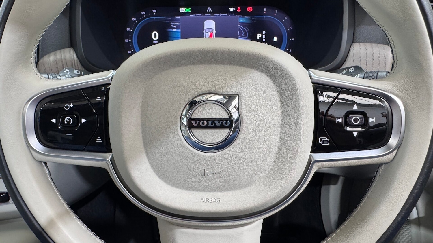 Used Volvo V90 2023 for sale - 76615689: Photo 75