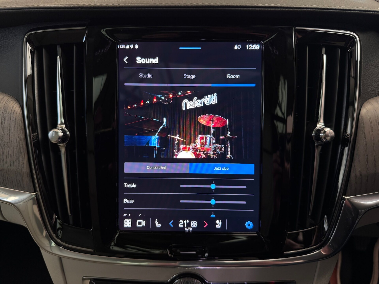 Used Volvo V90 2023 for sale - 76615689: Photo 97