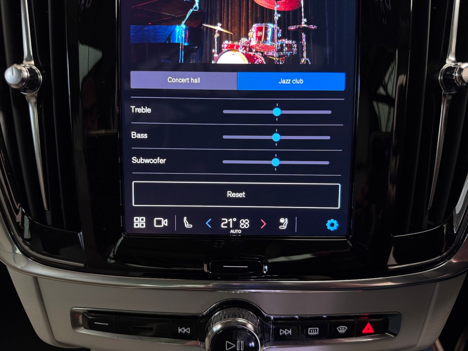 Used Volvo V90 2023 for sale - 76615689: Photo 98