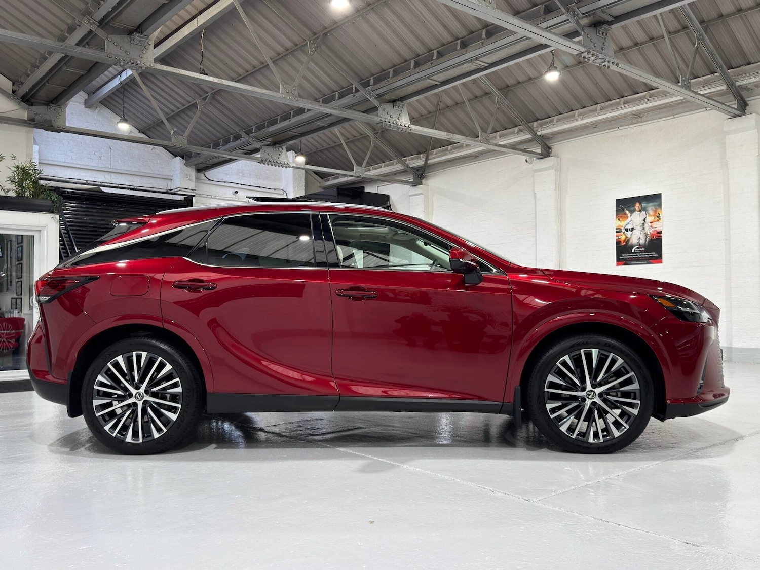 Used Lexus RX 2023 for sale - 77555957: Photo 2