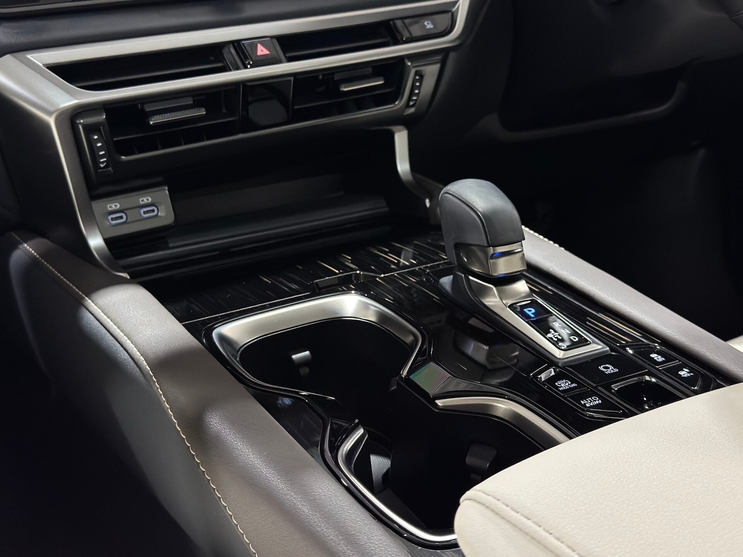 Used Lexus RX 2023 for sale - 77555957: Photo 25