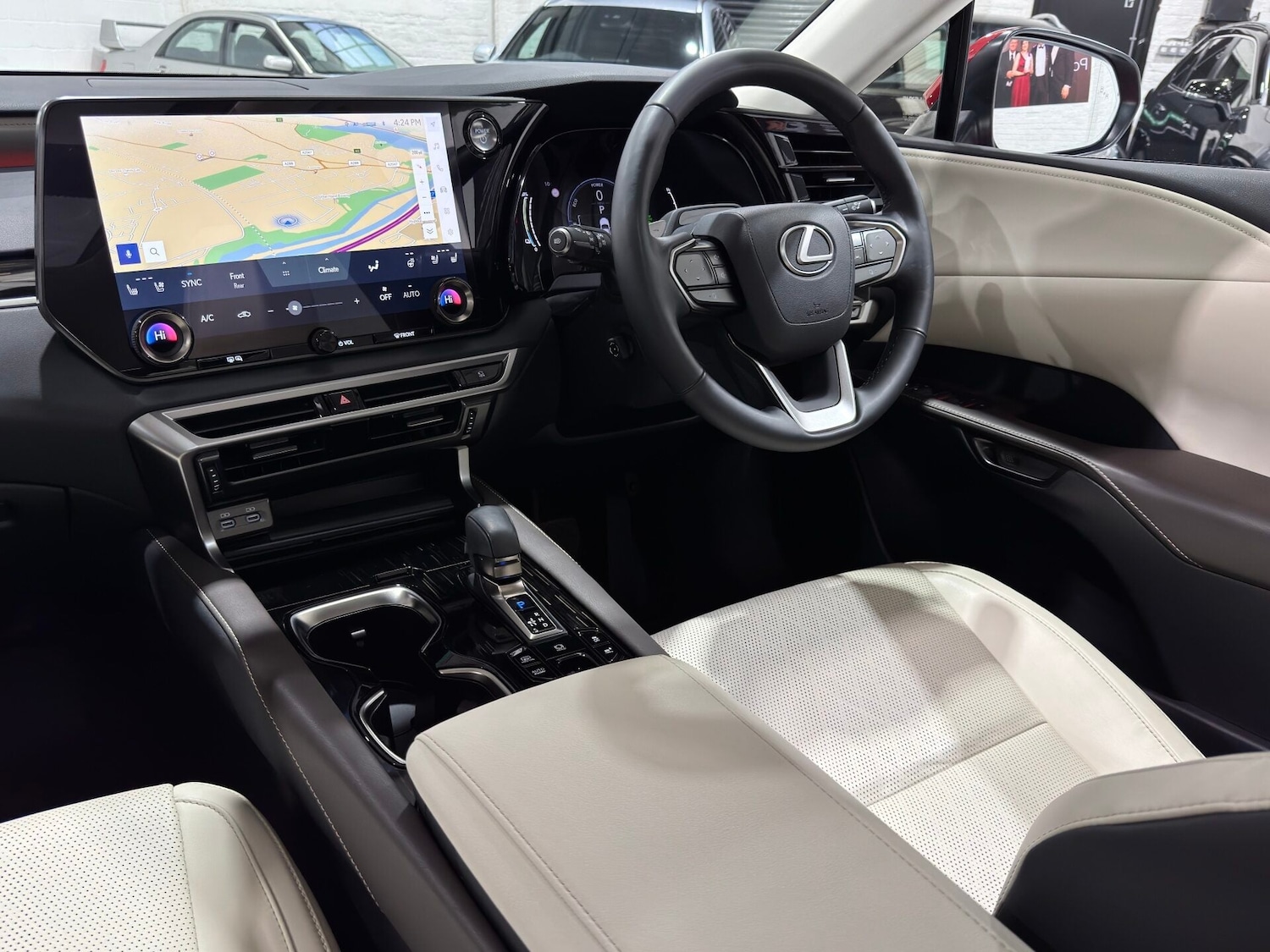 Used Lexus RX 2023 for sale - 77555957: Photo 26