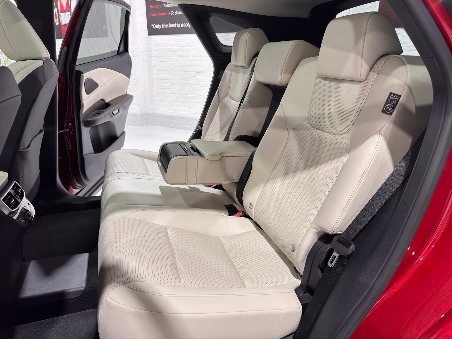 Used Lexus RX 2023 for sale - 77555957: Photo 45