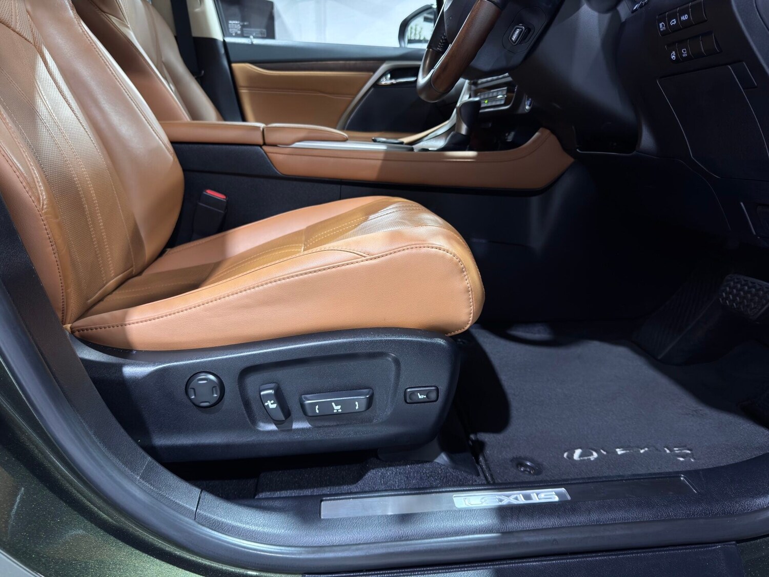 Used Lexus RX 2022 for sale - 77368050: Photo 51