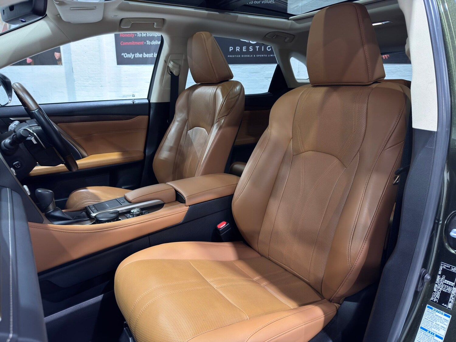 Used Lexus RX 2022 for sale - 77368050: Photo 57