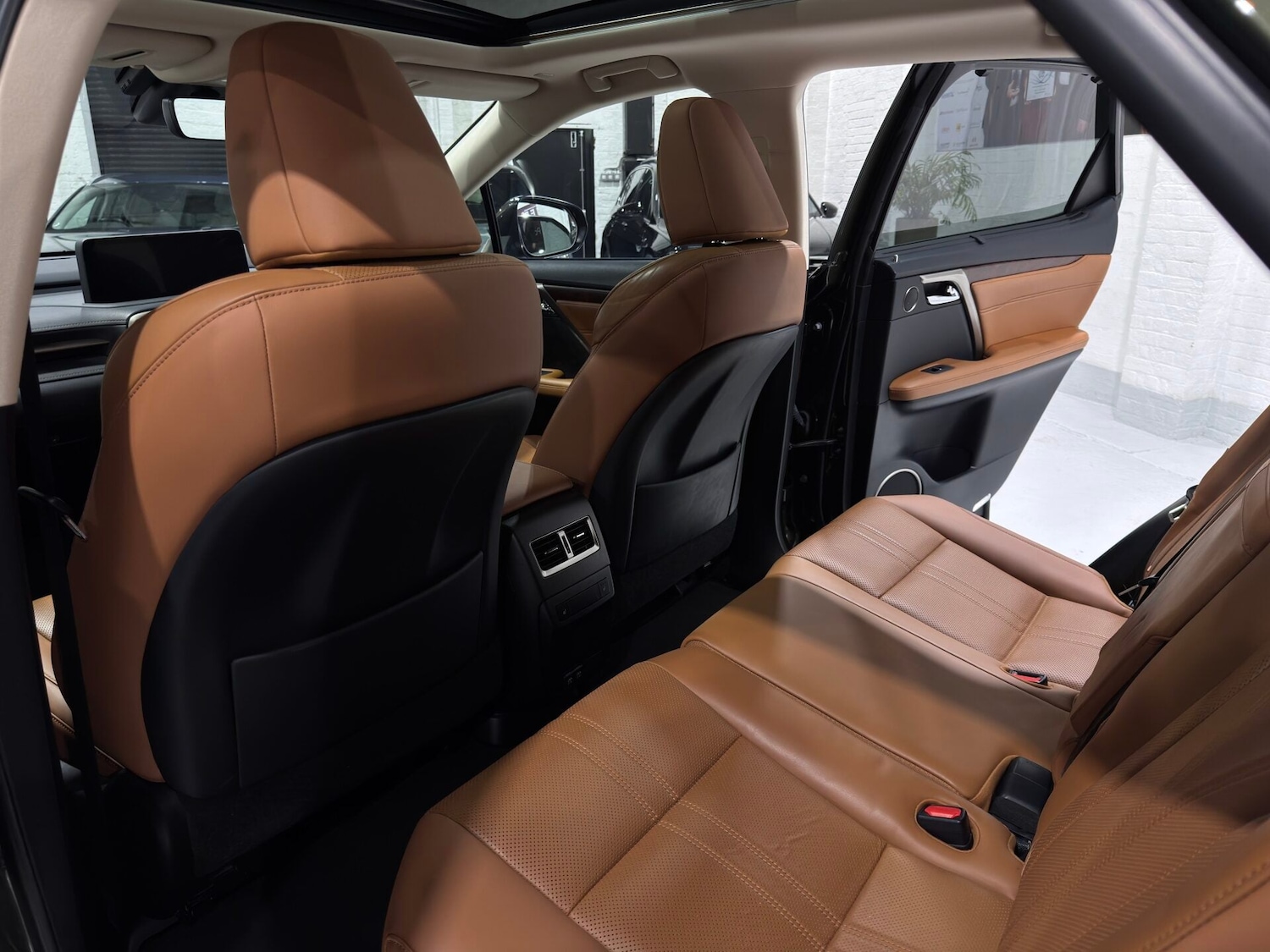 Used Lexus RX 2022 for sale - 77703327: Photo 62