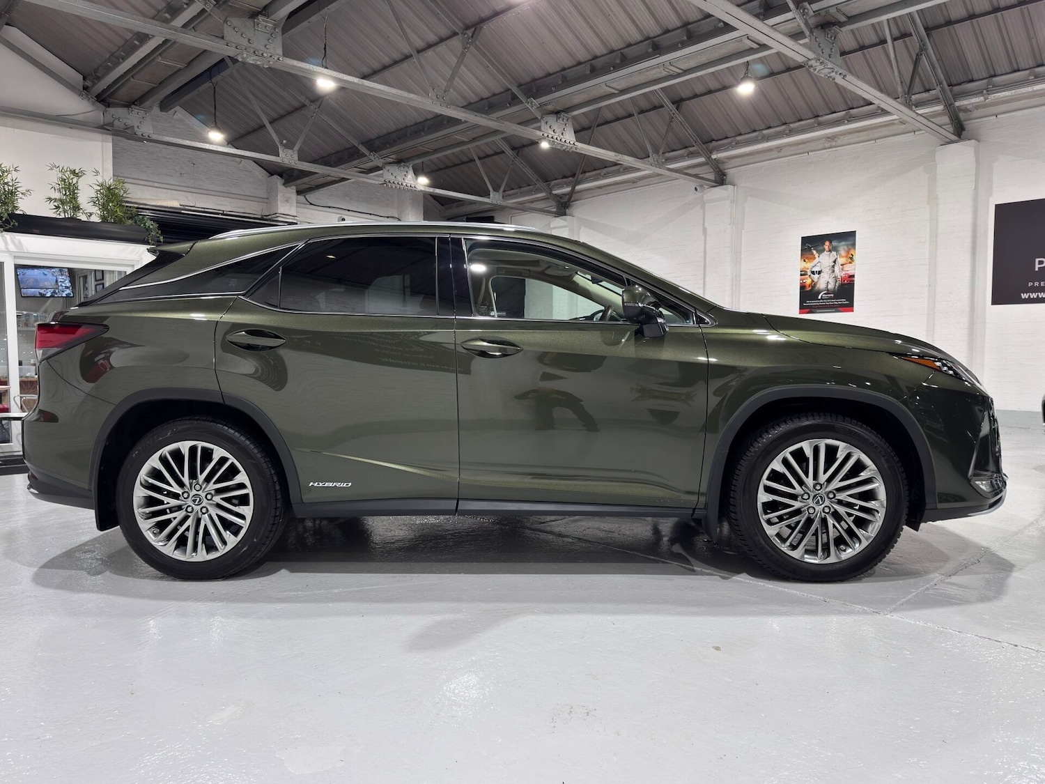 Used Lexus RX 2022 for sale - 77703327: Photo 8