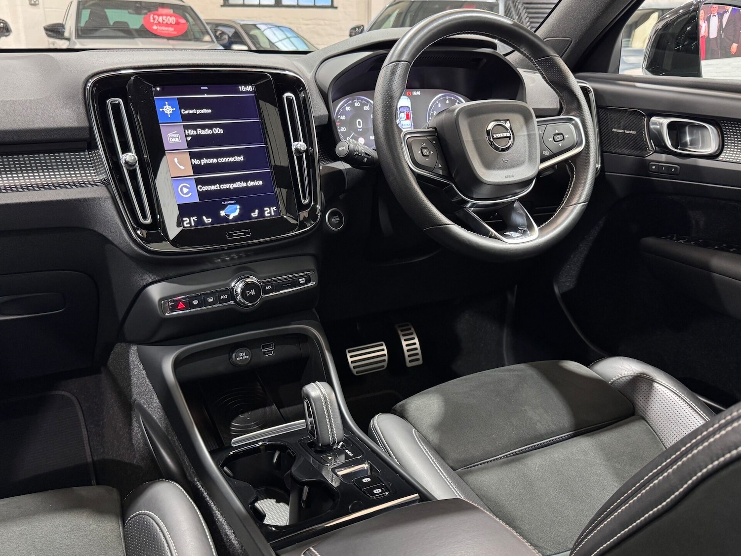 Used Volvo XC40 2018 for sale - 76615688: Photo 32