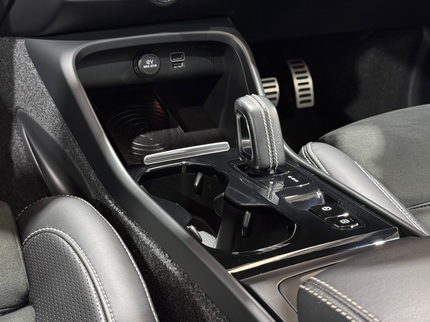 Used Volvo XC40 2018 for sale - 76615688: Photo 33