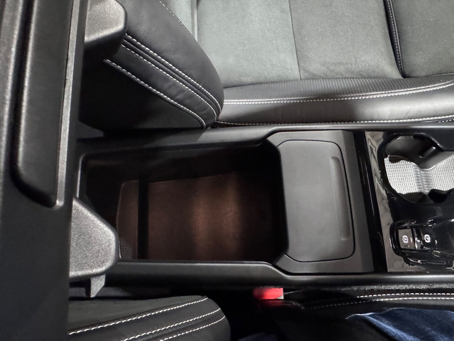 Used Volvo XC40 2018 for sale - 76615688: Photo 45