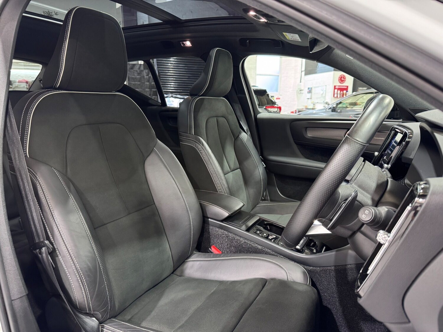 Used Volvo XC40 2018 for sale - 76615688: Photo 48