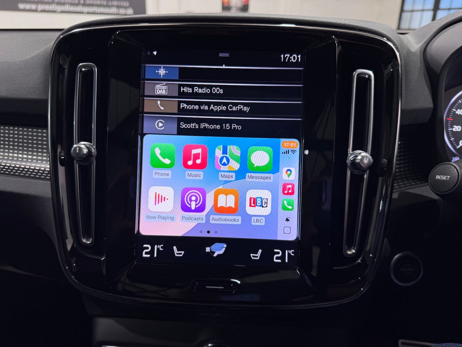 Used Volvo XC40 2018 for sale - 76615688: Photo 5