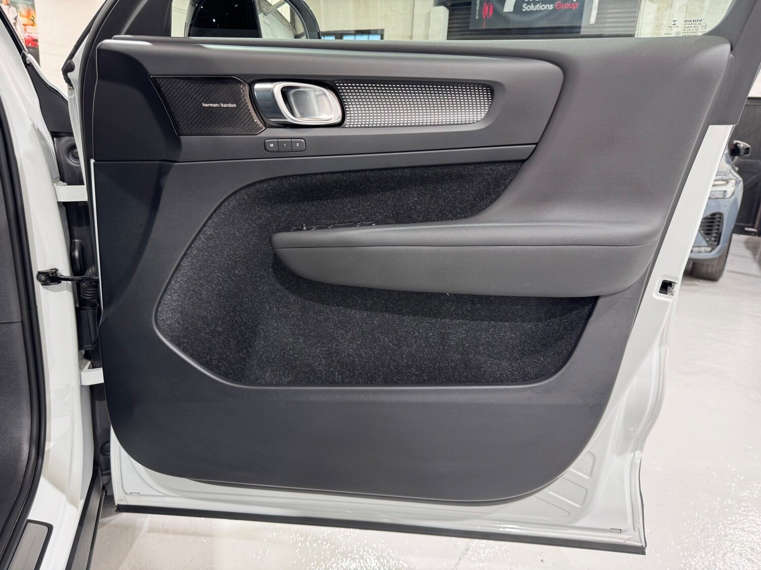 Used Volvo XC40 2018 for sale - 76615688: Photo 51