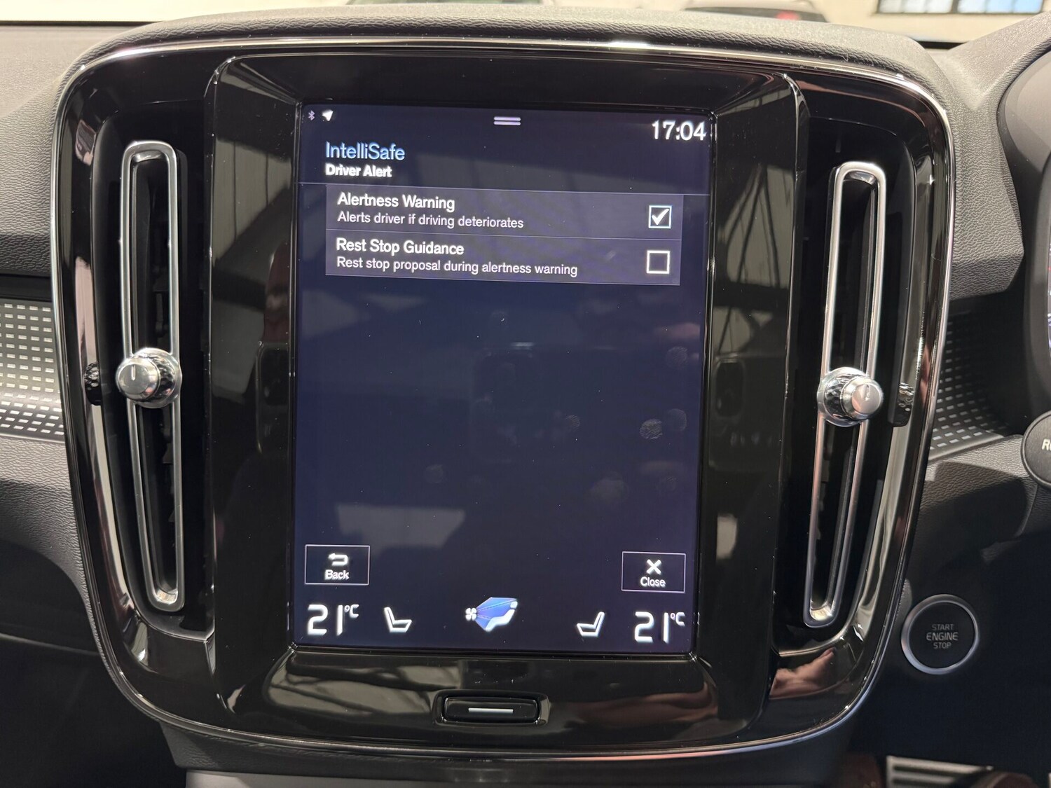 Used Volvo XC40 2018 for sale - 76615688: Photo 79