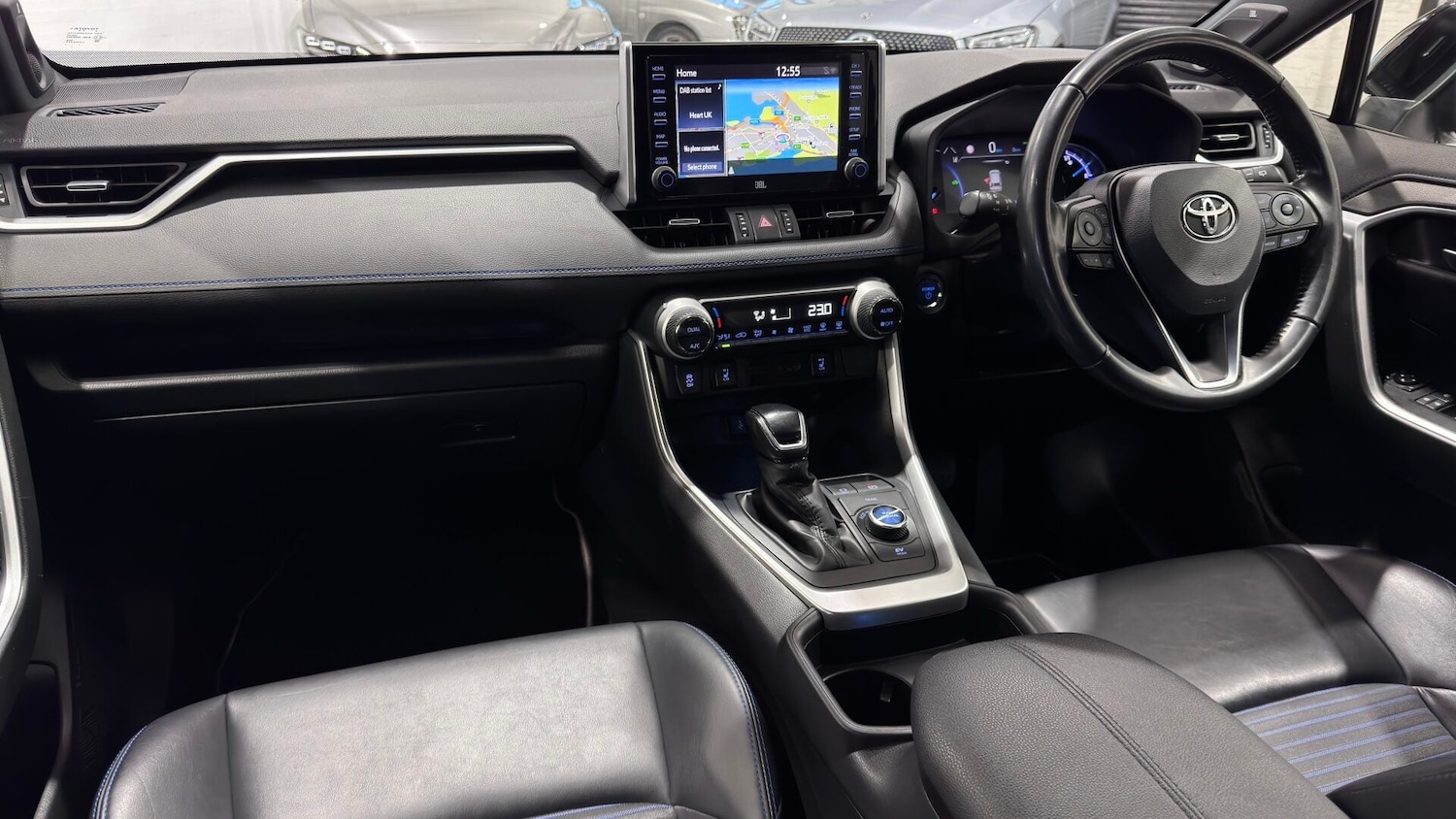 Used Toyota RAV4 2020 for sale - 77392660: Photo 2