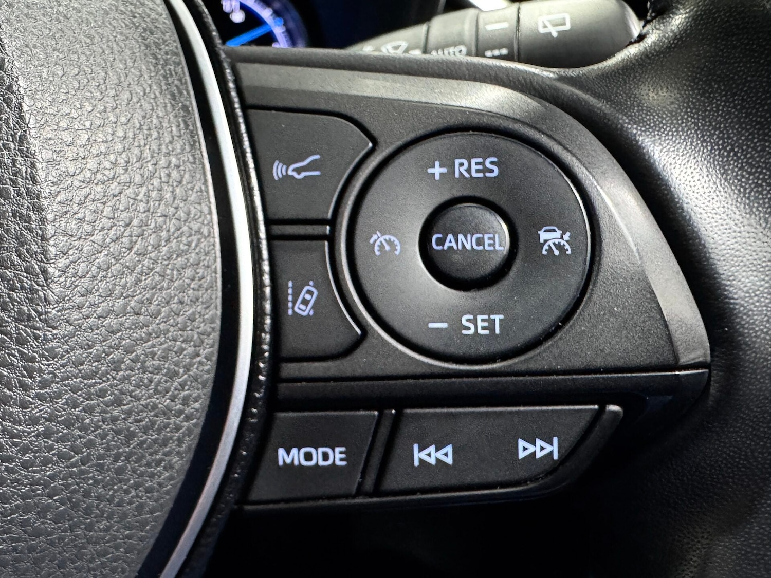 Used Toyota RAV4 2020 for sale - 77392660: Photo 37